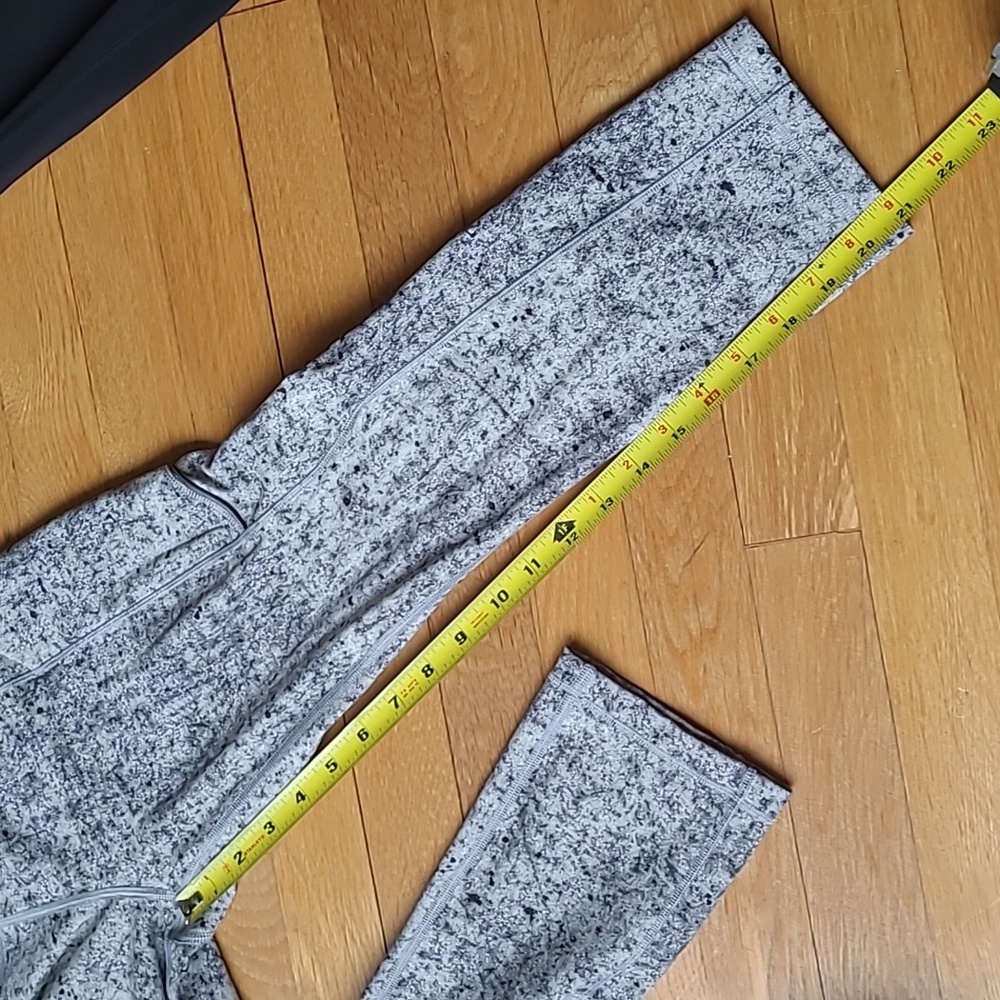 Lululemon 5 Piece Bundle Align Jogger, Bras, Swiftly Tech Tee, Fast & Free Crop - Picture 16 of 16